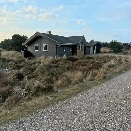 Thrugils - 800m From The Sea By Interhome Holiday home Henne Strand