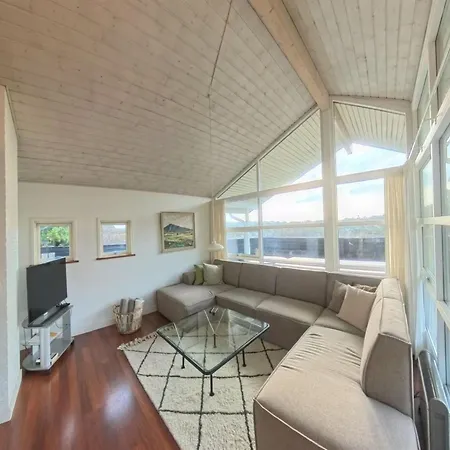Thrugils - 800m From The Sea By Interhome Henne Strand